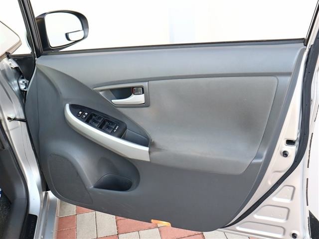 トヨタ プリウス １．８ Ｓ H24年 (関東) 99