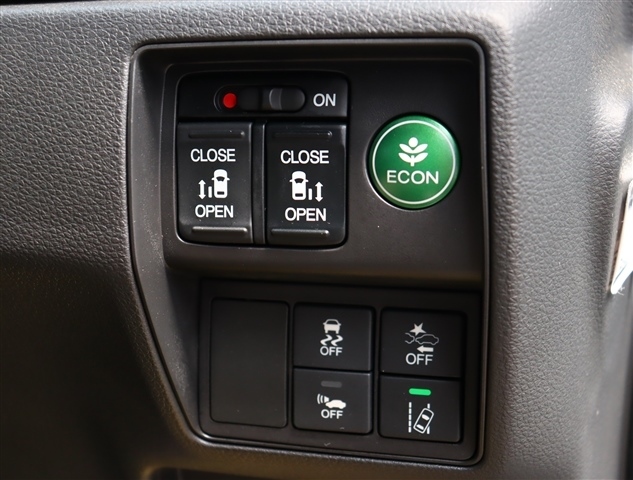 ホンダ オデッセイ　ハイブリッド ２．０ ハイブリッド アブソルート ホンダセンシング ＥＸパッケージ H28年 (関東) 99