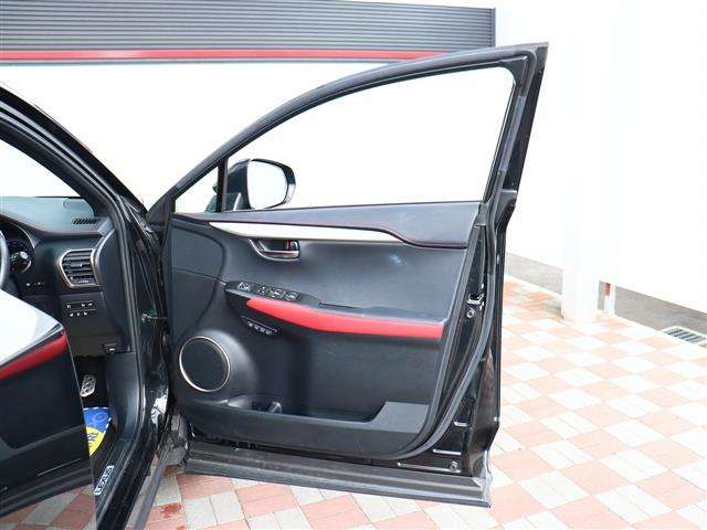 レクサス ＮＸ３００ｈ ３００Ｈ Ｆスポーツ ４ＷＤ R1年 (関東) 99