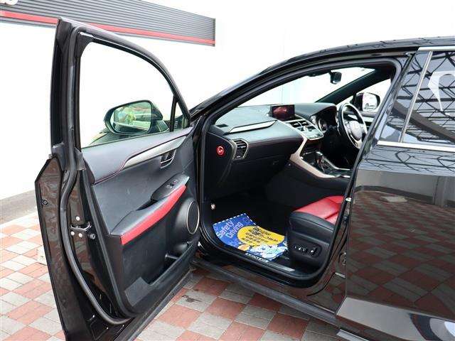 レクサス ＮＸ３００ｈ ３００Ｈ Ｆスポーツ ４ＷＤ R1年 (関東) 99