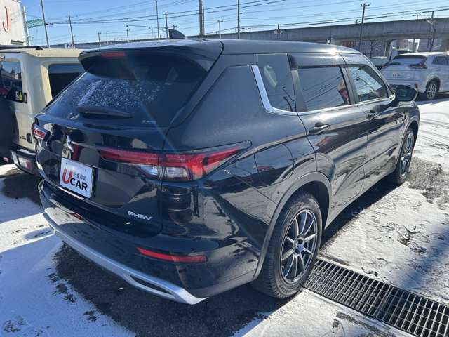 三菱 アウトランダーＰＨＥＶ ＰＨＥＶ ２．４ Ｇ ４ＷＤ R4年 (北海道) 99