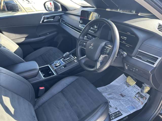 三菱 アウトランダーＰＨＥＶ ＰＨＥＶ ２．４ Ｇ ４ＷＤ R4年 (北海道) 99