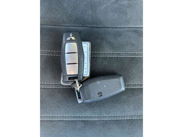 三菱 アウトランダーＰＨＥＶ ＰＨＥＶ ２．４ Ｇ ４ＷＤ R4年 (北海道) 99