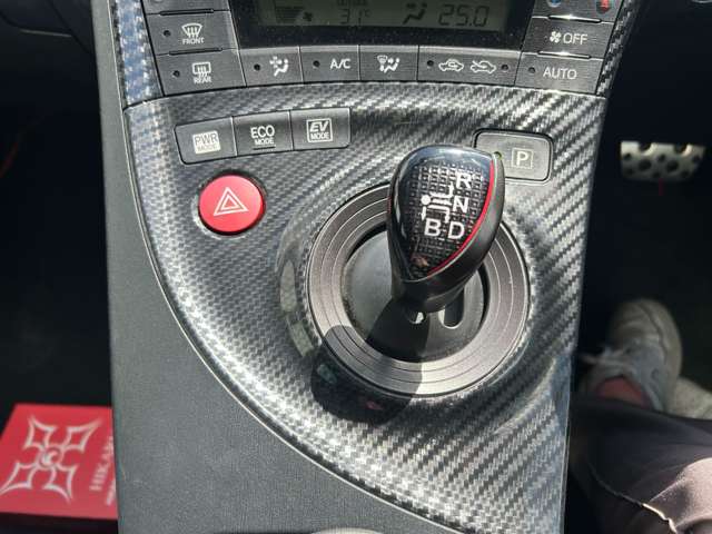 トヨタ プリウス １．８ Ｓ ツーリングセレクション Ｇ'Ｓ H25年 (中国) 99