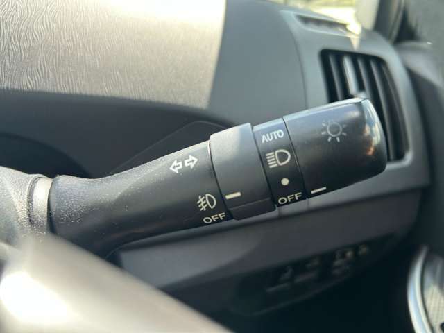 トヨタ プリウス １．８ Ｓ ツーリングセレクション Ｇ'Ｓ H25年 (中国) 99