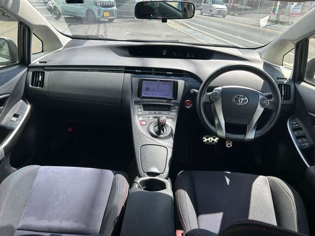 トヨタ プリウス １．８ Ｓ ツーリングセレクション Ｇ'Ｓ H25年 (中国) 99