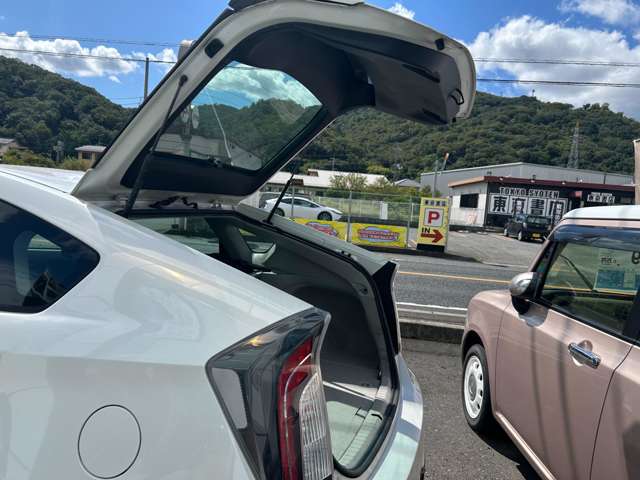 トヨタ プリウス １．８ Ｓ ツーリングセレクション Ｇ'Ｓ H25年 (中国) 99