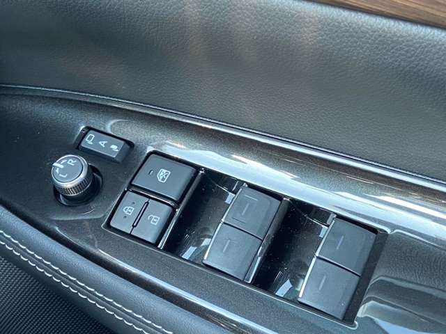 トヨタ クラウン ２．５ Ｚ ハイブリッド車 R6年 (関東) 99