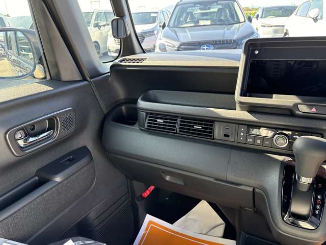 ホンダ Ｎ　ＢＯＸ カスタム ６６０ R7年 (近畿) 99