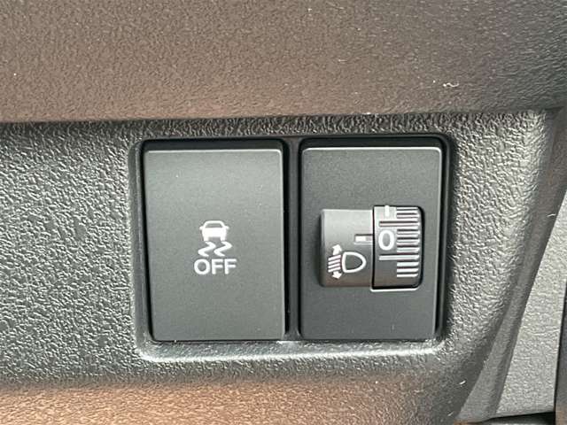 ホンダ Ｎ　ＢＯＸ カスタム ６６０ R7年 (近畿) 99