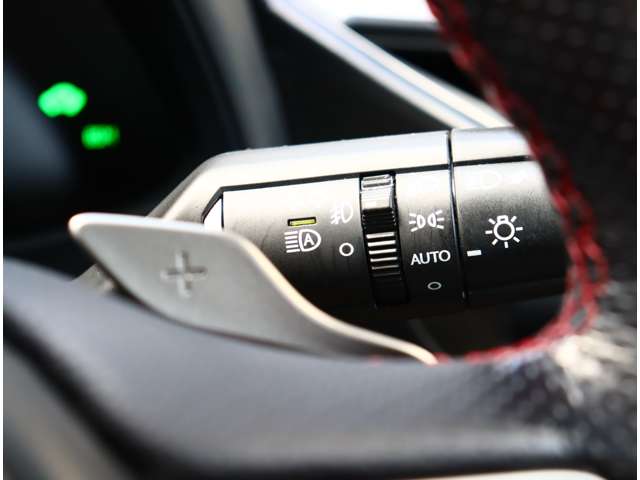 レクサス ＵＸ２５０ｈ ２５０Ｈ Ｆスポーツ ４ＷＤ R1年 (関東) 99