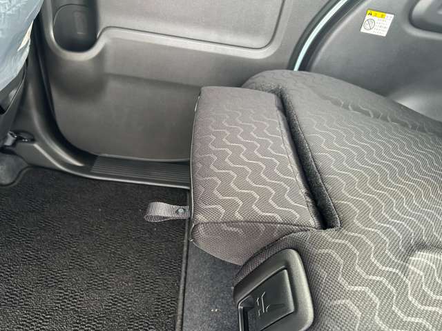 スズキ スペーシア ６６０ ギア ハイブリッド ＸＺ R6年 (中国) 99