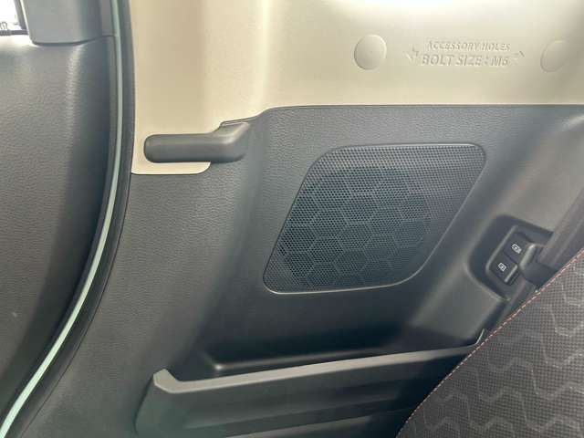 スズキ スペーシア ６６０ ギア ハイブリッド ＸＺ R6年 (中国) 99