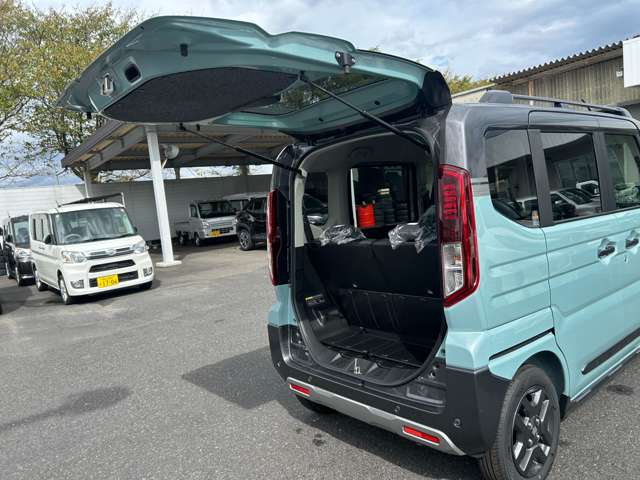 スズキ スペーシア ６６０ ギア ハイブリッド ＸＺ R6年 (中国) 99