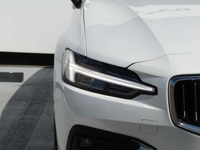 ボルボ Ｖ６０ ウルトラ　Ｂ４ R7年 (四国) 99