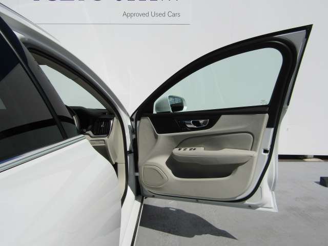 ボルボ Ｖ６０ ウルトラ　Ｂ４ R7年 (四国) 99