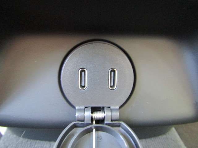 ボルボ Ｖ６０ ウルトラ　Ｂ４ R7年 (四国) 99