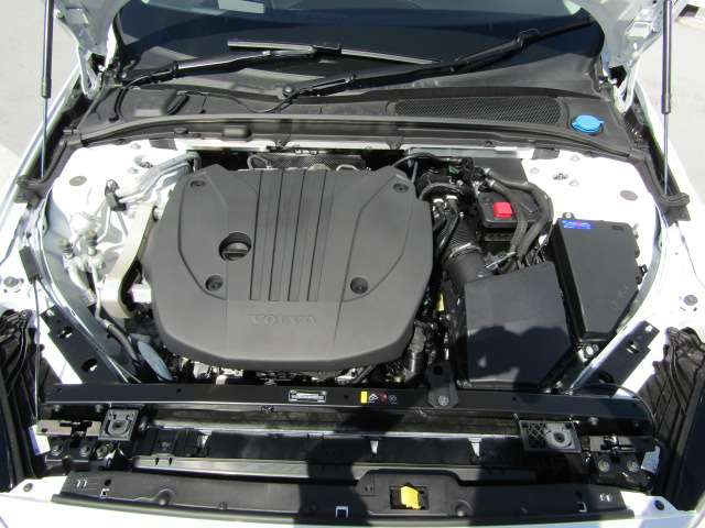 ボルボ Ｖ６０ ウルトラ　Ｂ４ R7年 (四国) 99