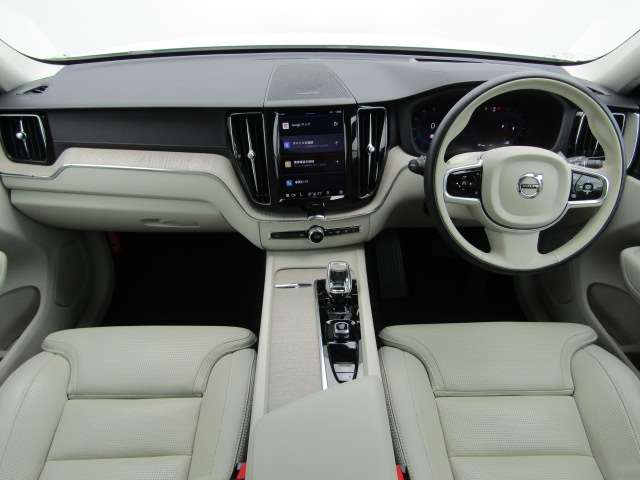 ボルボ ＸＣ６０ アルティメット Ｂ５ ＡＷＤ ４ＷＤ R4年 (四国) 99