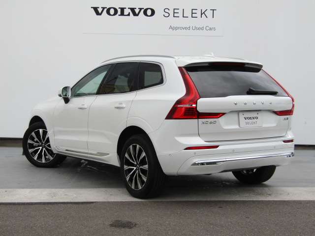 ボルボ ＸＣ６０ アルティメット Ｂ５ ＡＷＤ ４ＷＤ R4年 (四国) 99