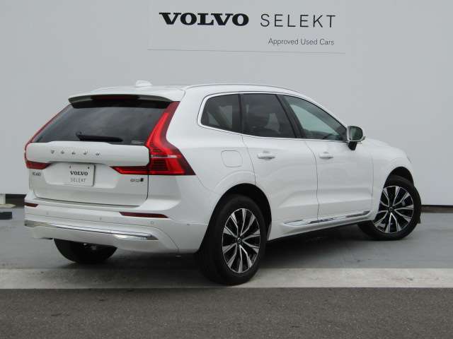ボルボ ＸＣ６０ アルティメット Ｂ５ ＡＷＤ ４ＷＤ R4年 (四国) 99
