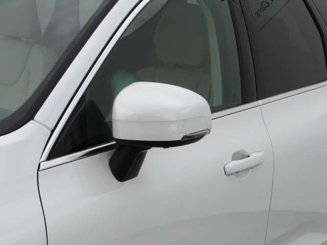 ボルボ ＸＣ６０ アルティメット Ｂ５ ＡＷＤ ４ＷＤ R4年 (四国) 99