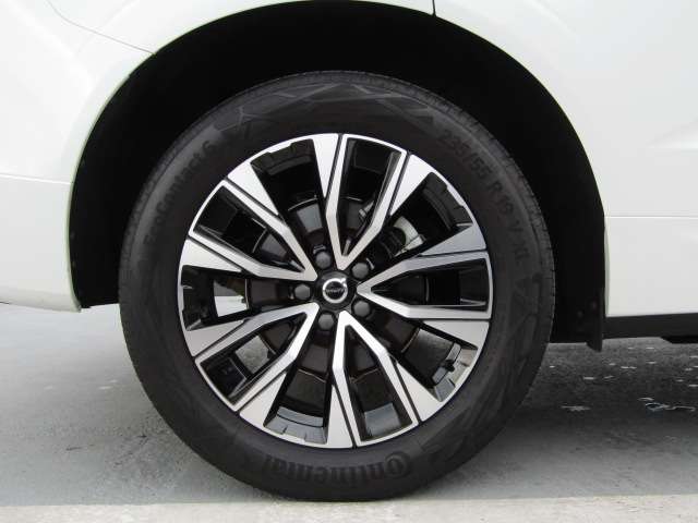 ボルボ ＸＣ６０ アルティメット Ｂ５ ＡＷＤ ４ＷＤ R4年 (四国) 99