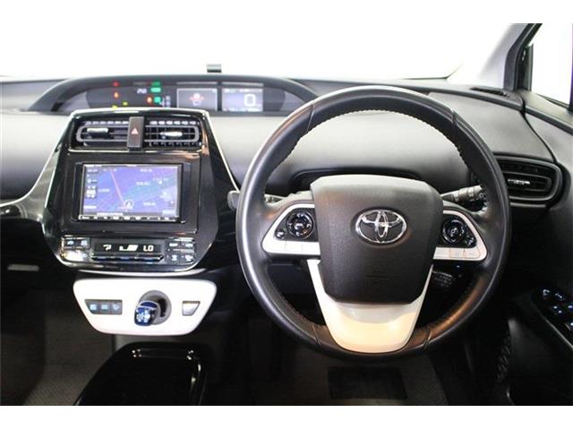 トヨタ プリウス １．８ Ｓ セーフティ プラス Ｅ－ＦＯＵＲ ４ＷＤ H30年 (北海道) 99
