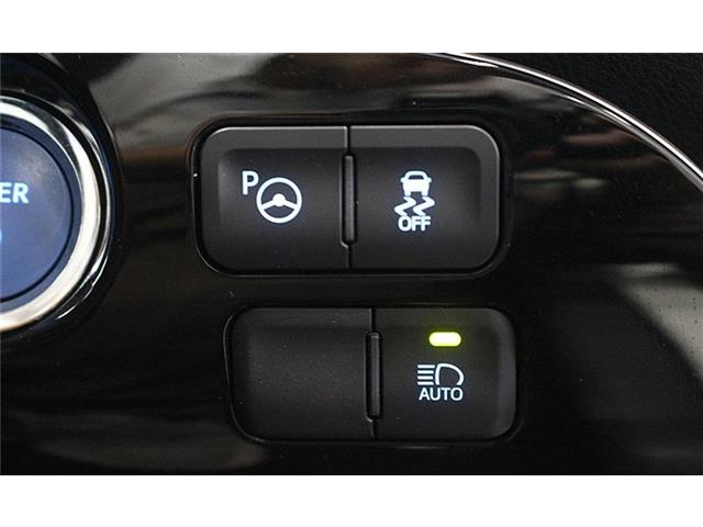 トヨタ プリウス １．８ Ｓ セーフティ プラス Ｅ－ＦＯＵＲ ４ＷＤ H30年 (北海道) 99