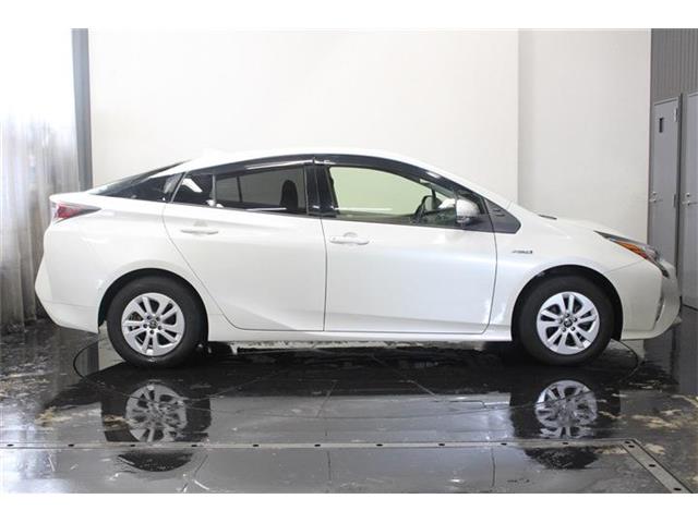 トヨタ プリウス １．８ Ｓ セーフティ プラス Ｅ－ＦＯＵＲ ４ＷＤ H30年 (北海道) 99