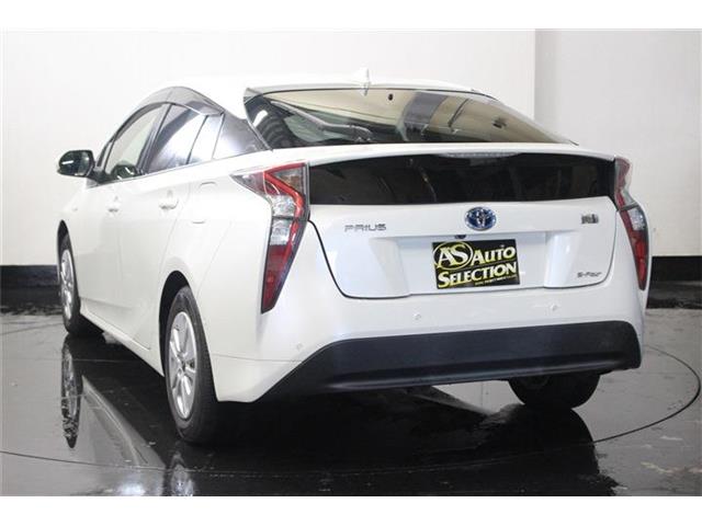 トヨタ プリウス １．８ Ｓ セーフティ プラス Ｅ－ＦＯＵＲ ４ＷＤ H30年 (北海道) 99