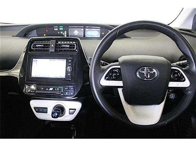 トヨタ プリウス １．８ Ｓ セーフティ プラス Ｅ－ＦＯＵＲ ４ＷＤ H30年 (北海道) 99