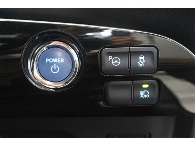 トヨタ プリウス １．８ Ｓ セーフティ プラス Ｅ－ＦＯＵＲ ４ＷＤ H30年 (北海道) 99