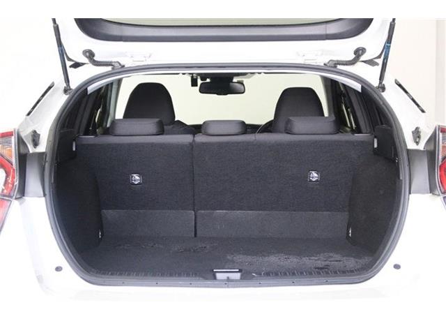 トヨタ プリウス １．８ Ｓ セーフティ プラス Ｅ－ＦＯＵＲ ４ＷＤ H30年 (北海道) 99