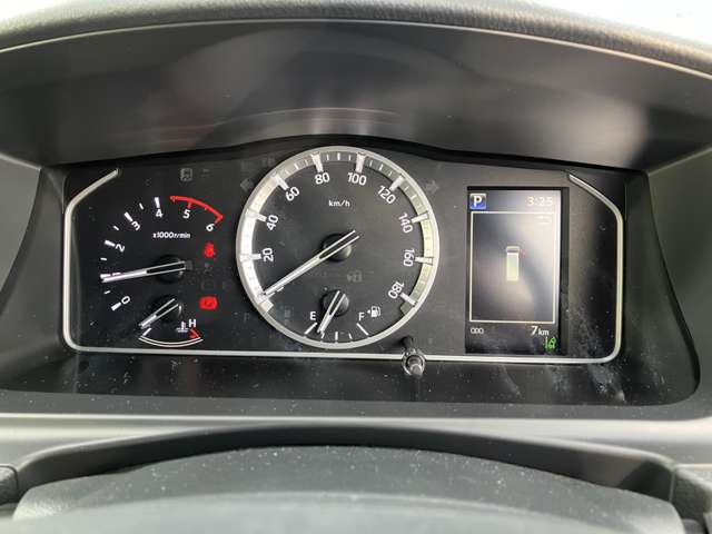 トヨタ ハイエースバン ２．８ スーパーＧＬ ダークプライムＩＩ ロングボディ ディーゼルターボ ４ＷＤ R7年 (北海道) 99