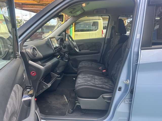 三菱 ｅＫクロス　ＥＶ Ｇ R4年 (東海) 99