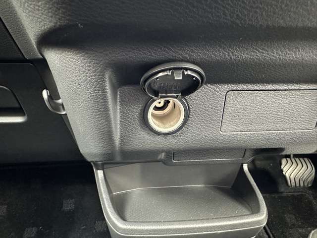 三菱 ｅＫクロス　ＥＶ Ｇ R4年 (東海) 99