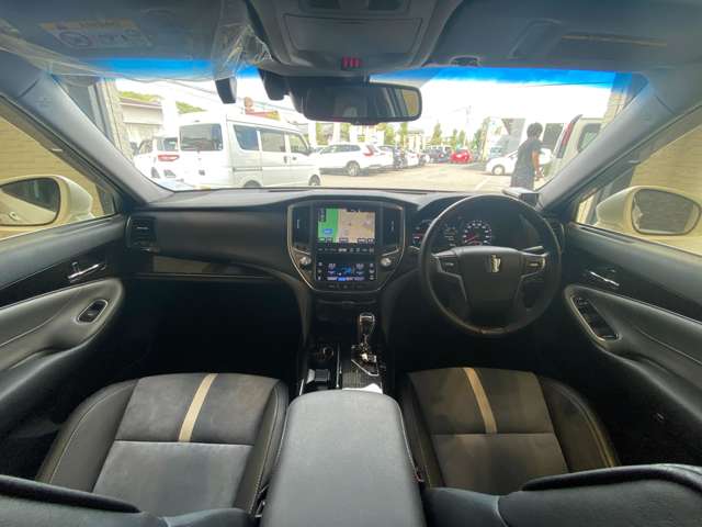 トヨタ クラウン　ハイブリッド ハイブリッド ２．５ Ｓ Ｊフロンティア H28年 (九州・沖縄) 99