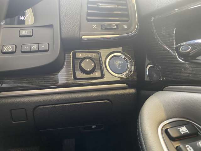 トヨタ クラウン　ハイブリッド ハイブリッド ２．５ Ｓ Ｊフロンティア H28年 (九州・沖縄) 99