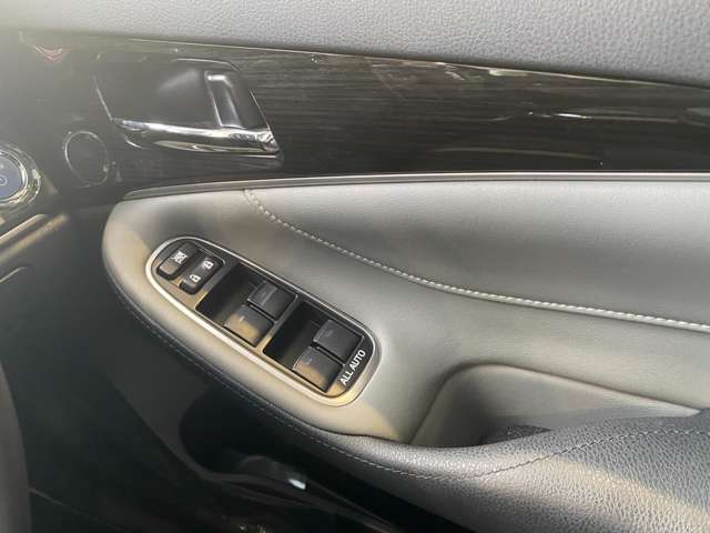 トヨタ クラウン　ハイブリッド ハイブリッド ２．５ Ｓ Ｊフロンティア H28年 (九州・沖縄) 99