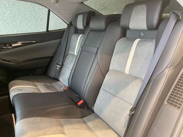 トヨタ クラウン　ハイブリッド ハイブリッド ２．５ Ｓ Ｊフロンティア H28年 (九州・沖縄) 99