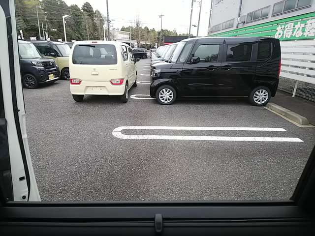 ホンダ Ｎ　ＢＯＸ カスタム ６６０ ターボ R7年 (関東) 99