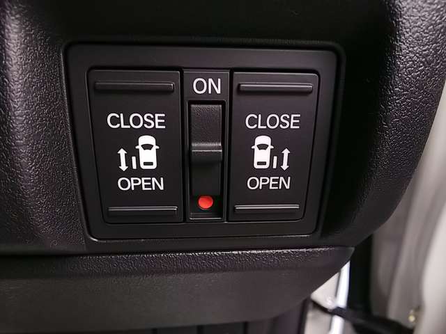 ホンダ Ｎ　ＢＯＸ カスタム ６６０ ターボ R7年 (関東) 99