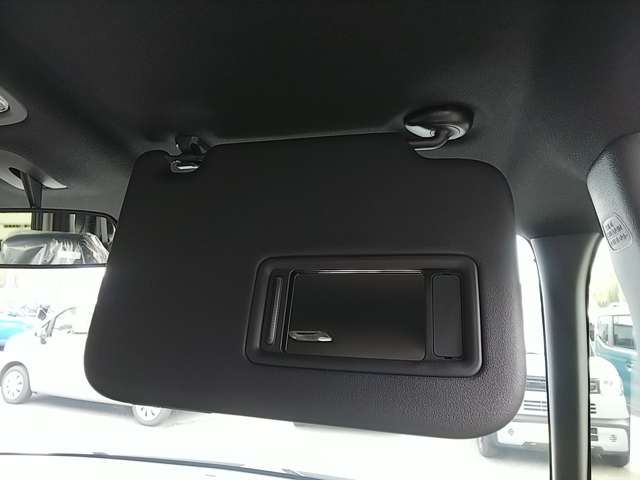 ホンダ Ｎ　ＢＯＸ カスタム ６６０ ターボ R7年 (関東) 99