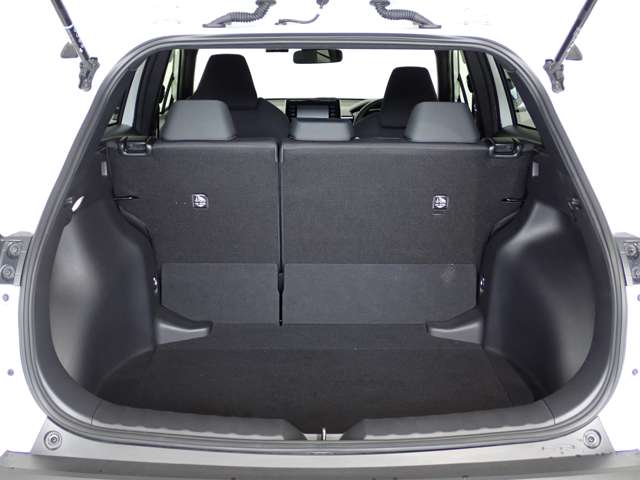 トヨタ カローラクロス　ハイブリッド １．８ ハイブリッド Ｇ R5年 (関東) 99