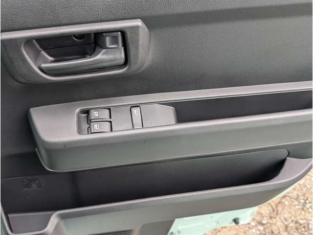 ダイハツ ハイゼットカーゴ ６６０ デラックス R6年 (関東) 99