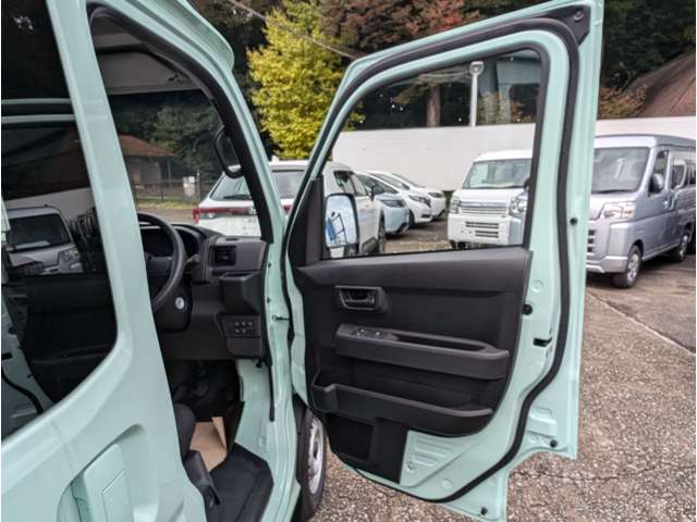 ダイハツ ハイゼットカーゴ ６６０ デラックス R6年 (関東) 99