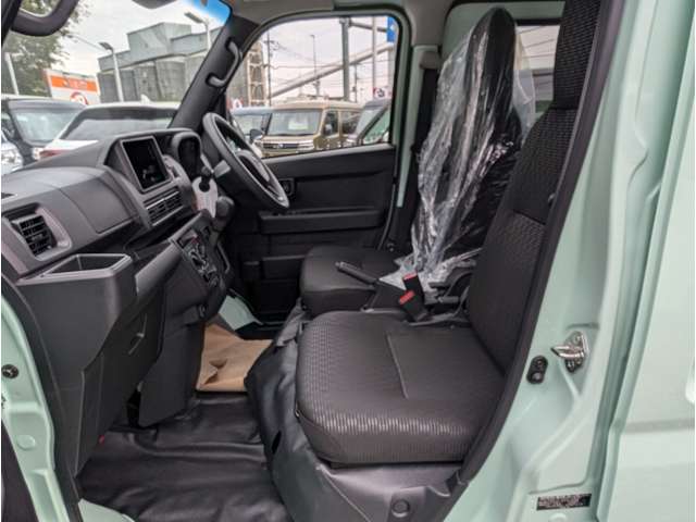 ダイハツ ハイゼットカーゴ ６６０ デラックス R6年 (関東) 99