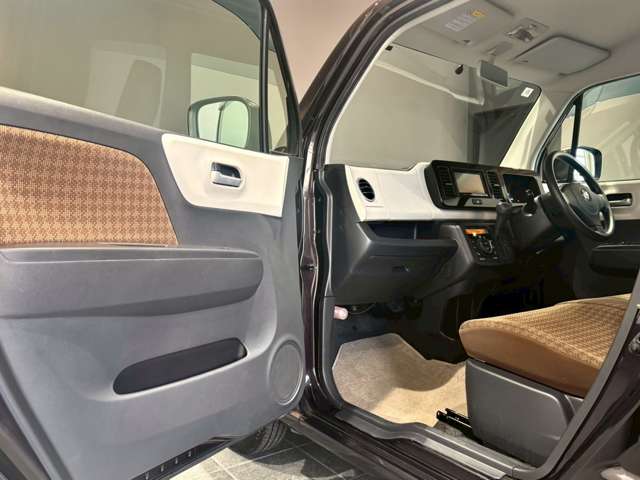 日産 モコ ６６０ Ｘ アイドリングストップ H24年 (近畿) 99