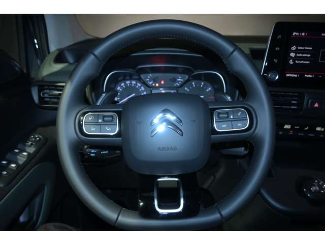 シトロエン ベルランゴ ＰＵＲＥＴＥＣＨ１３０ Ｓ＆Ｓ ＥＡＴ８ ＸＴＲ R6年 (関東) 99